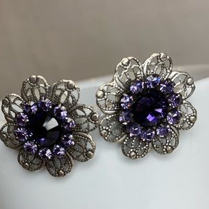 Clara Beau stud earrings
